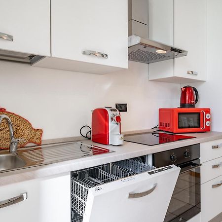 Dolce Teresa Apartment Мандельо дел Ларио Екстериор снимка