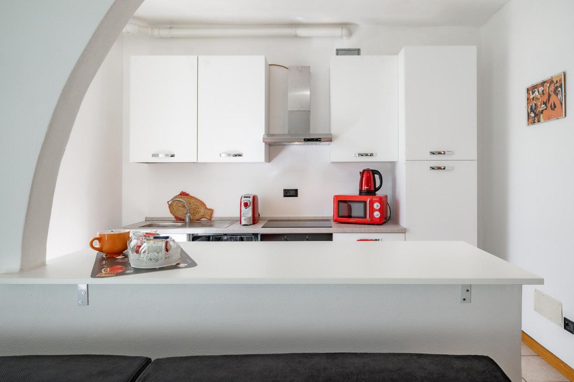 Dolce Teresa Apartment Мандельо дел Ларио Екстериор снимка