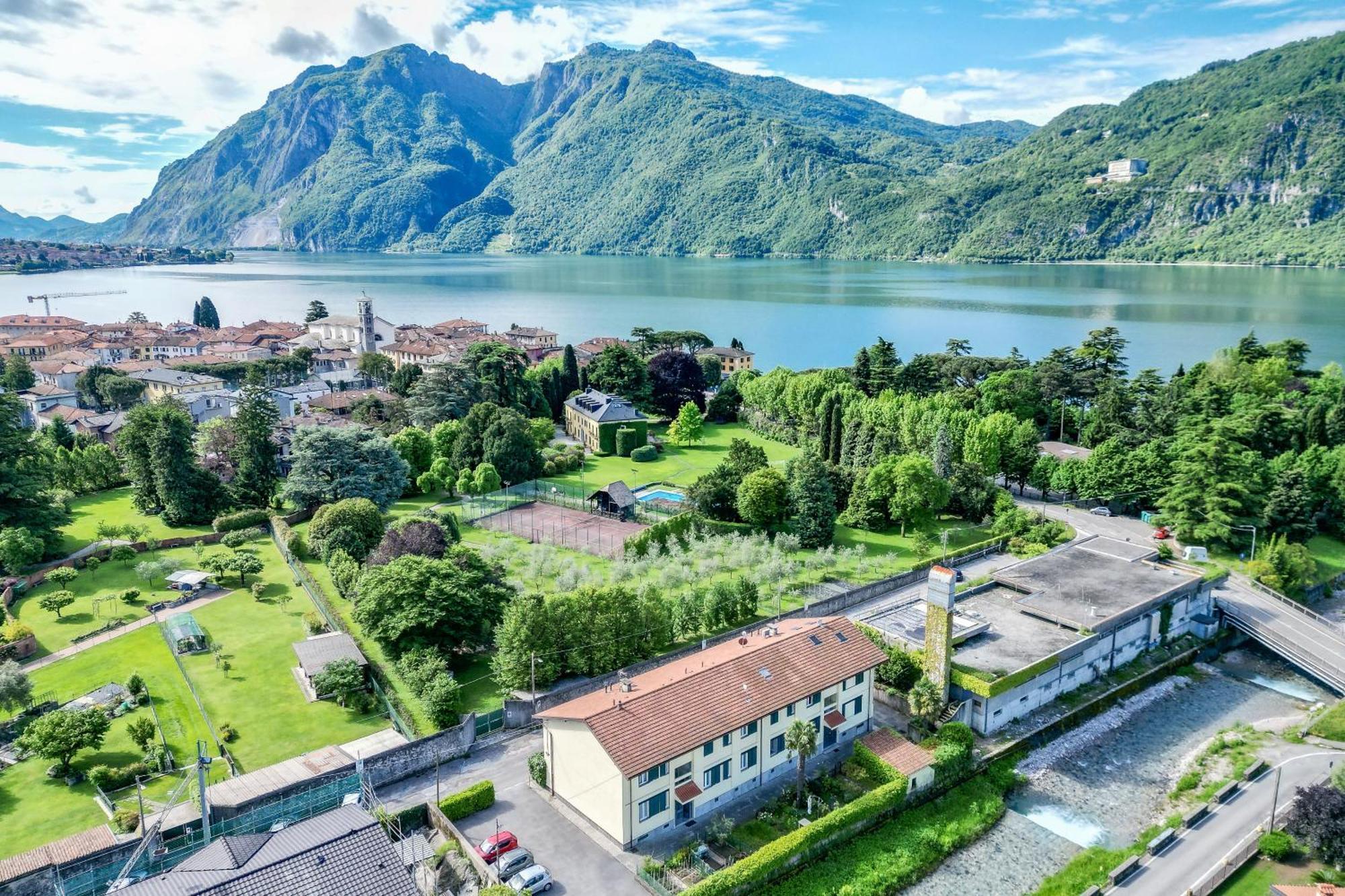 Dolce Teresa Apartment Мандельо дел Ларио Екстериор снимка